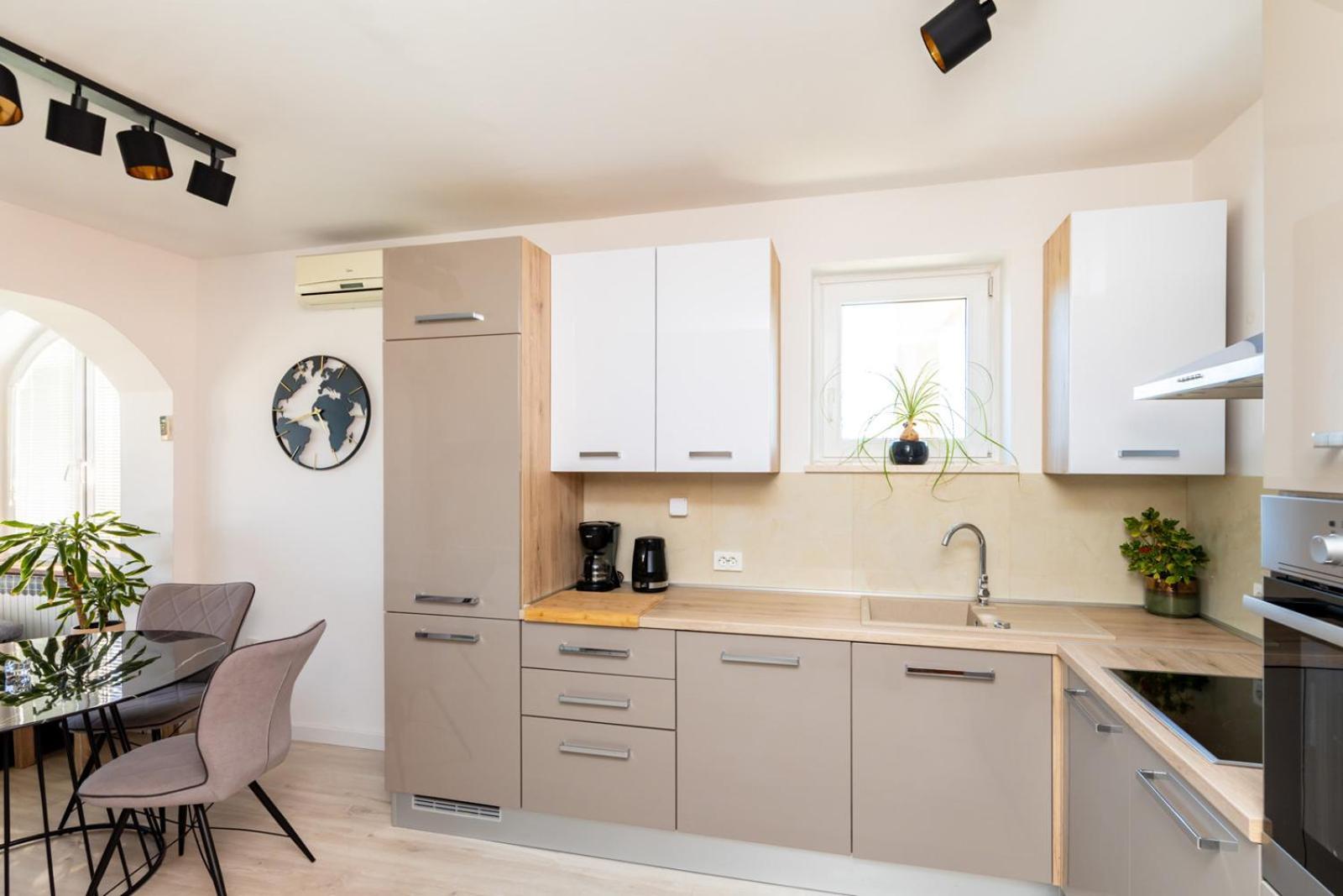 קרק Apartment Meri מראה חיצוני תמונה