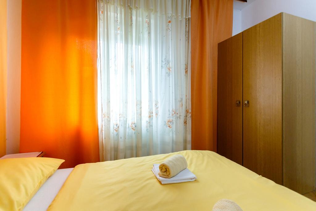 קרק Apartment Meri מראה חיצוני תמונה